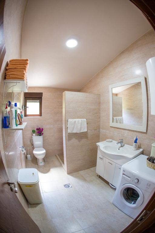 Apartment Bambo Tre Sorrele Kotor Exterior photo